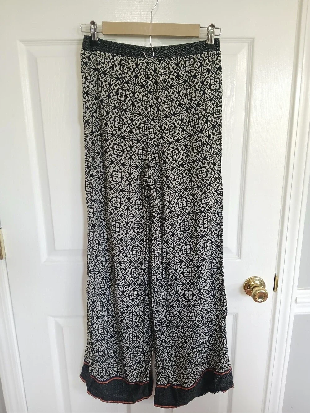 Sans Souci Black and White Printed Maxi Skirt with Drawstring Waist Boho Indie